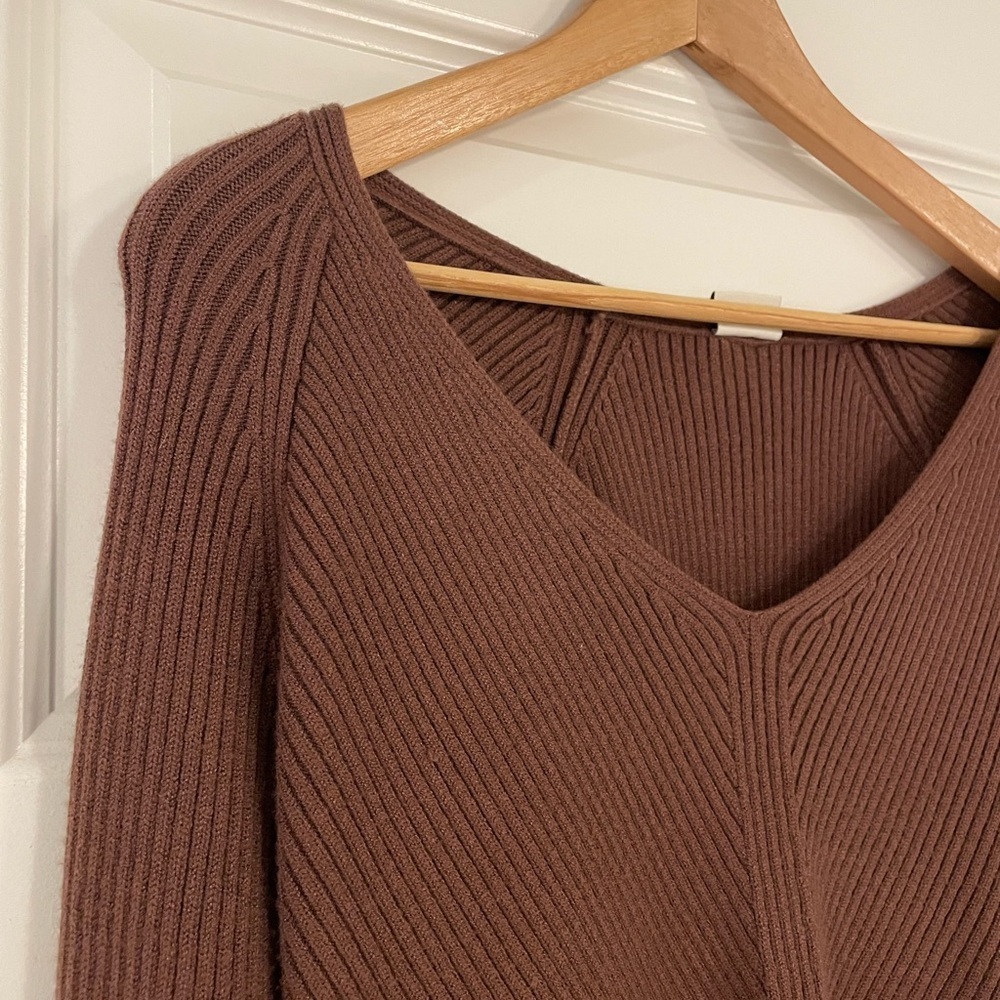 Abercrombie & Fitch Brown Ribbed Knit Sweater, Soft Collection, Small - Picture 2 of 6